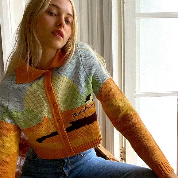 House of Sunny Daybreak Cropped Button Up Cardigan - Picture 1 of 15